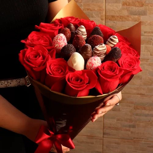 Buquê de flores com chocolate para Dia do Namorados