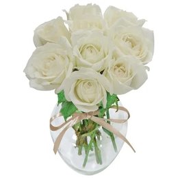 Imagem de Surpresa de Rosas Brancas no Vaso