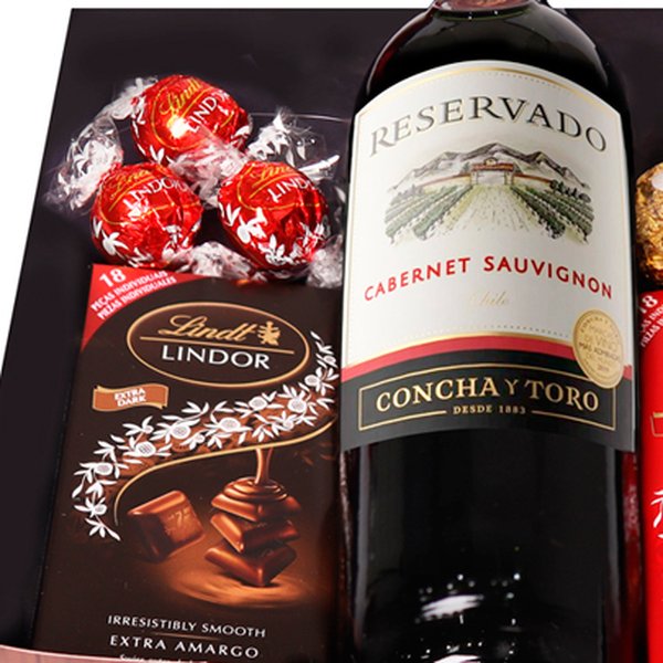 Kit de Vinho e Chocolate Especial