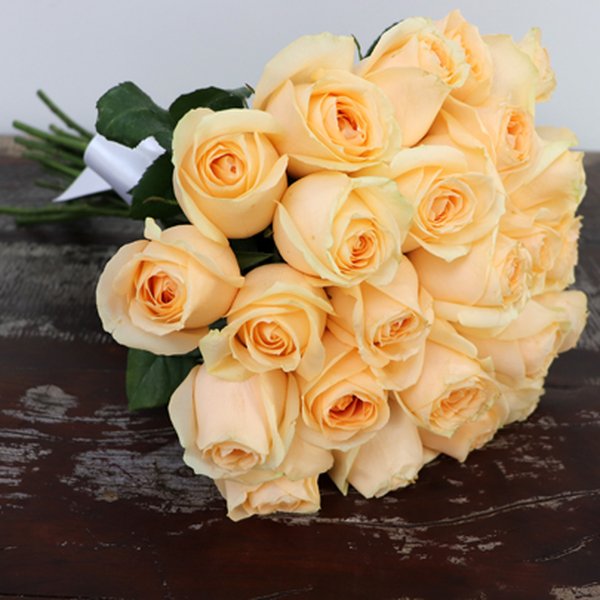 Buquê de 24 Rosas Champanhe