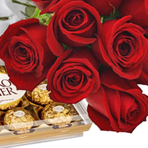 Buquê de 12 Rosas Vermelhas e Ferrero