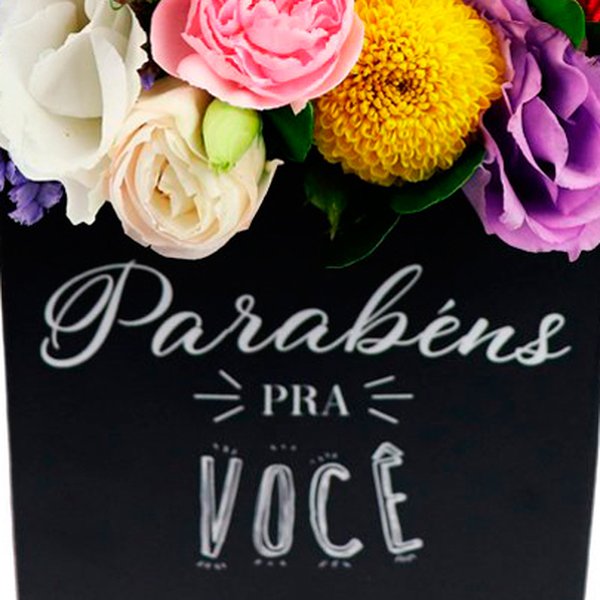 Mix de Flores no Box Parabéns pra Você