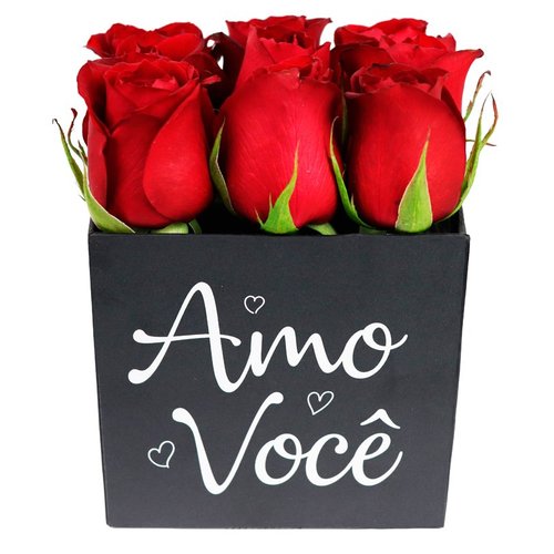 Rosas Vermelhas no Box "Amo Você"
