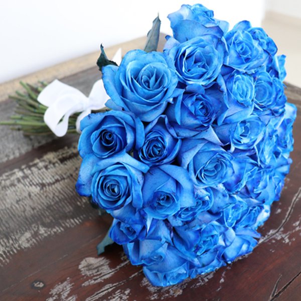 Buque de 42 Rosas Azuis
