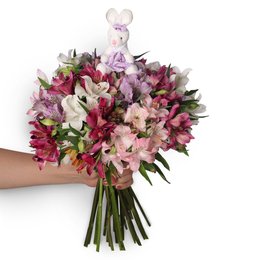 Imagem de Ramalhete de Astromélias Coloridas com Coelhinho