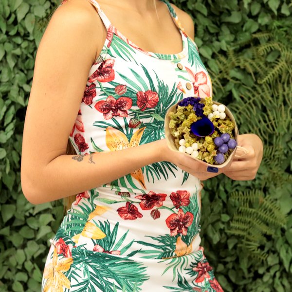 Buquê Partitura de Flores Secas Roxo