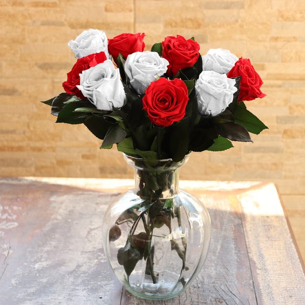 Arranjo de Rosas Encantadas Vermelhas e Brancas