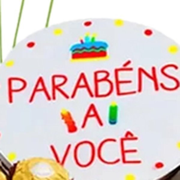 Cesta de Aniversário com Balões