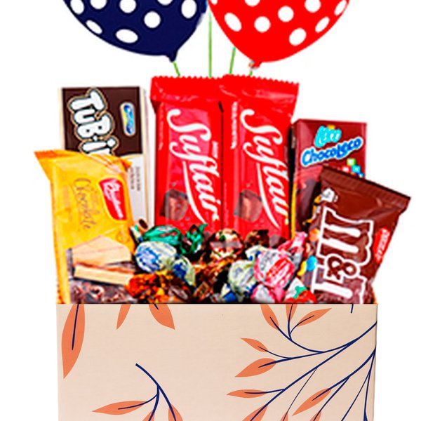 Cesta Doces e Chocolates com Balão