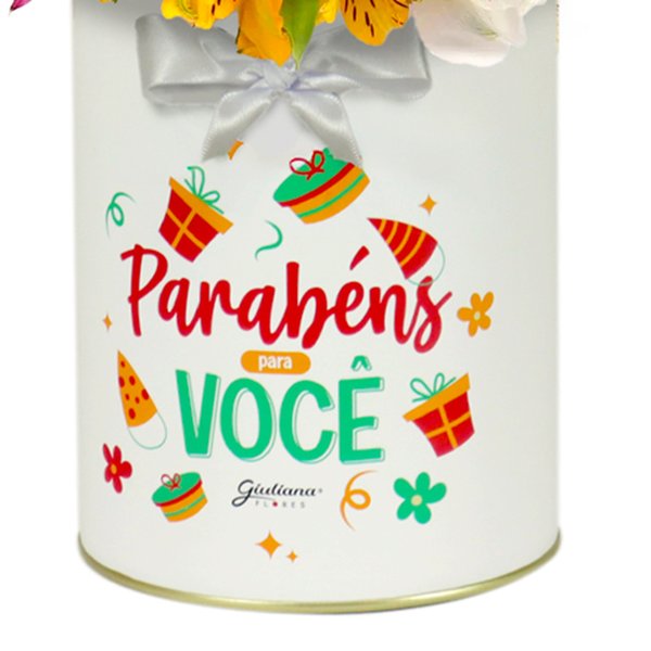 Delicadas Astromélias Coloridas no Box Aniversário