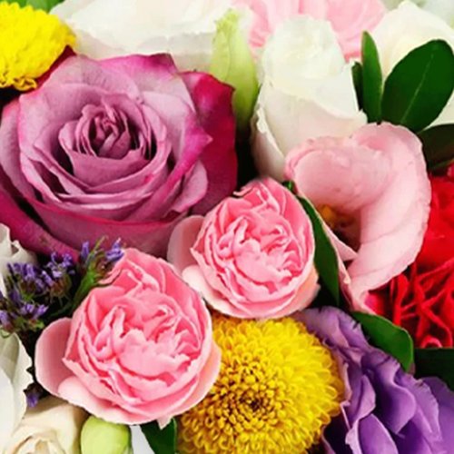Delicado Mix de Flores no Box Aniversário