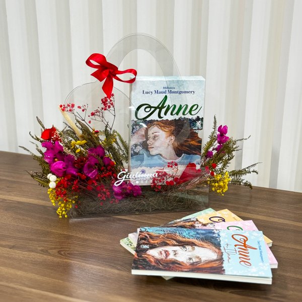 Crystal Bag de Flores Secas e Livros Anne