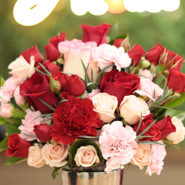 Buquê de Flores no Copo Stainless Steel Stanley