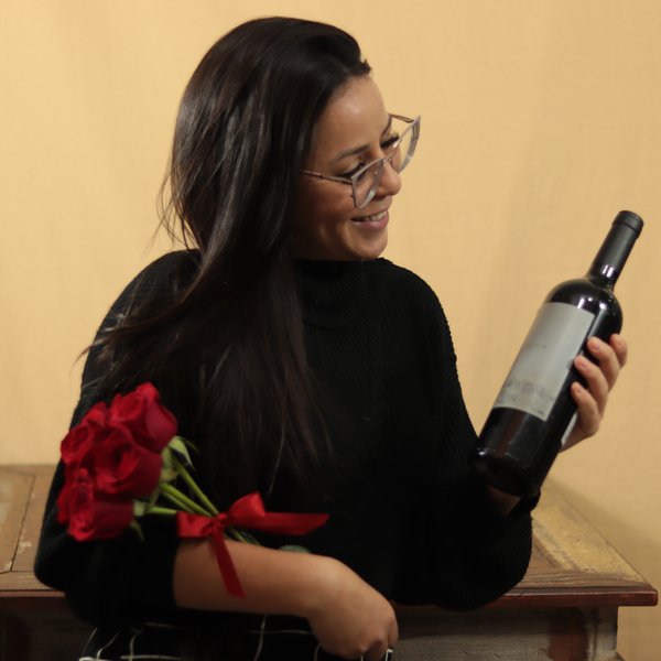 Buquê de 6 Rosas Vermelhas e Vinho Botequim SP