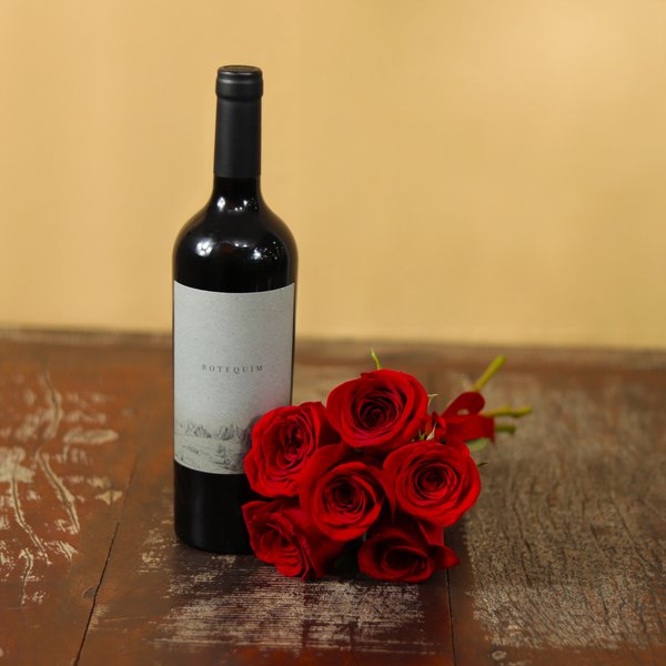 Buquê de 6 Rosas Vermelhas e Vinho Botequim SP
