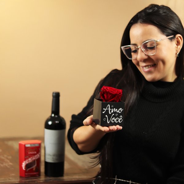 Rosa Encantada Vermelha Box Love e Vinho Botequim SP