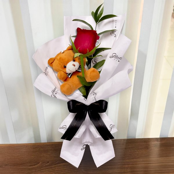 Uma Rosa Vermelha e Urso Chaveirinho
