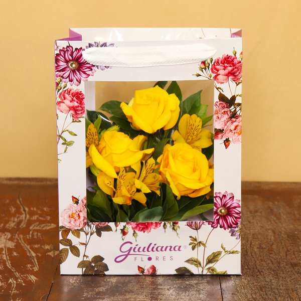 3 Lindas Rosas Amarelas na Bag Floral