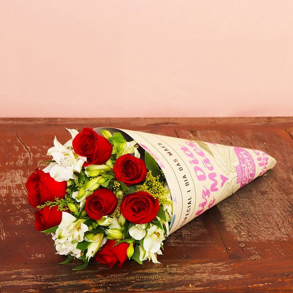 Buquê Maravilha com 8 Rosas Vermelhas Mãe Feliz