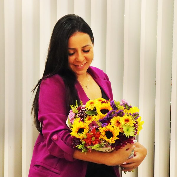 Buquê Mix de Flores Mãe Feliz