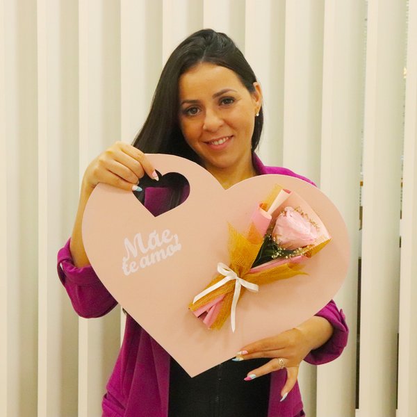 Rosa Encantada Cor de Rosa no Coração Mãe Te Amo