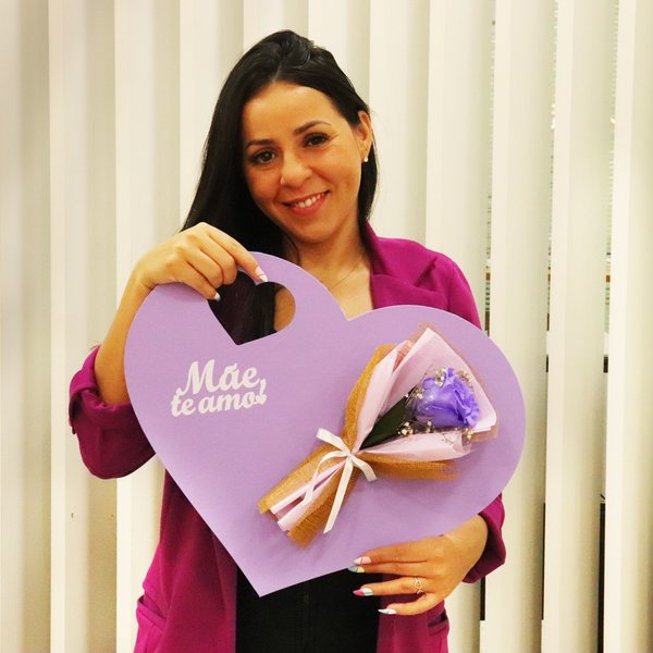 Rosa Encantada Lilás no Coração Mãe Te Amo