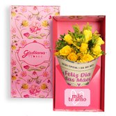 Buquê Maravilha de Rosas Amarelas no Box Mãe Te Amo