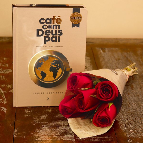 Livro Café com Deus Pai com Partitura com Rosas Vermelhas