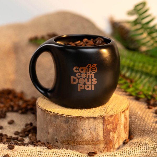 Caneca Café com Deus Pai e Mini Rosas Champanhe