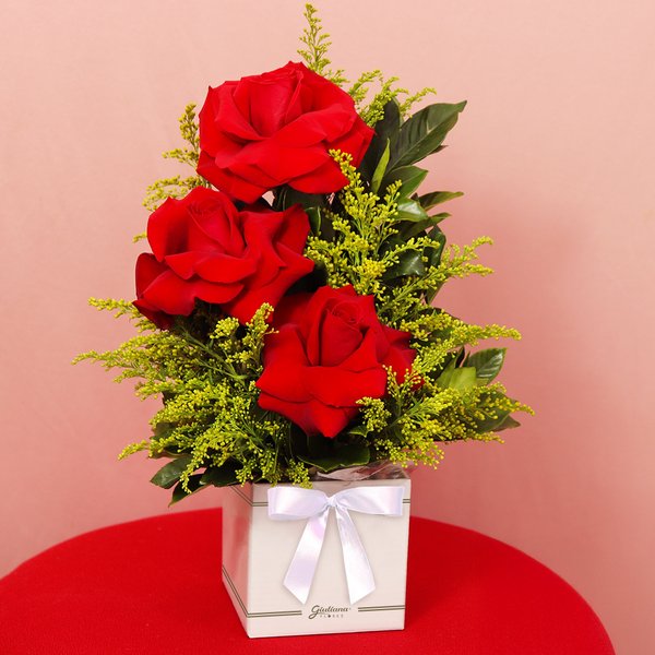 3 Lindas Rosas no Box