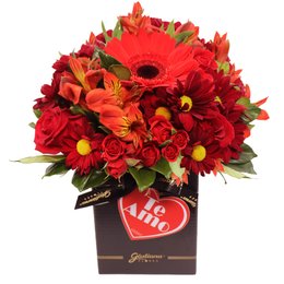 Imagem de Arranjo de Mix de Flores Vermelhas Te Amo
