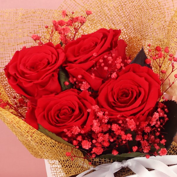 Box com Rosas Encantadas e Ursinho Leleco