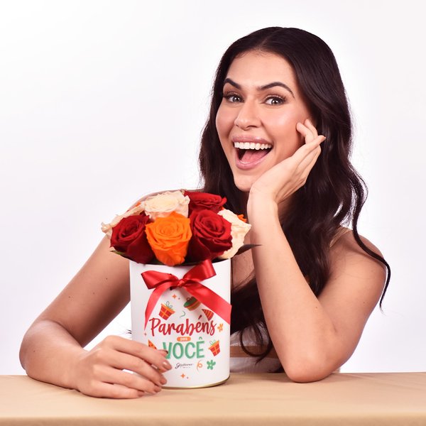 Box Felix Aniversario com Rosas Encantadas