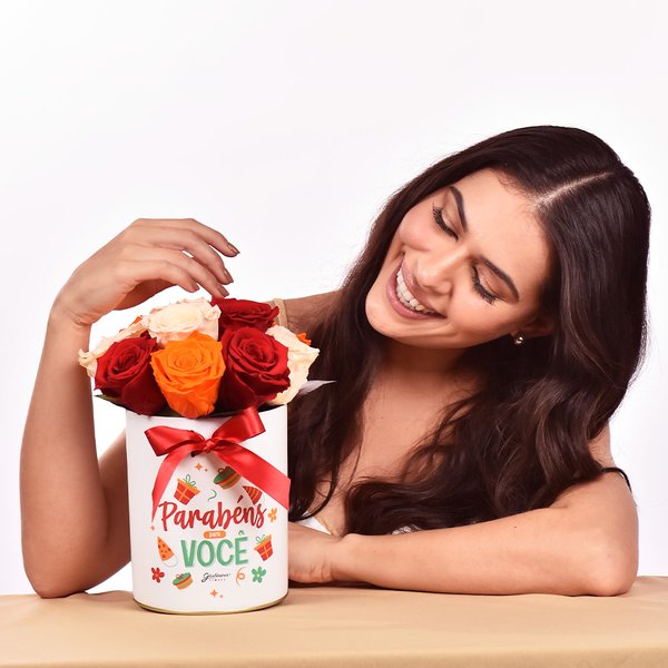 Box Felix Aniversario com Rosas Encantadas