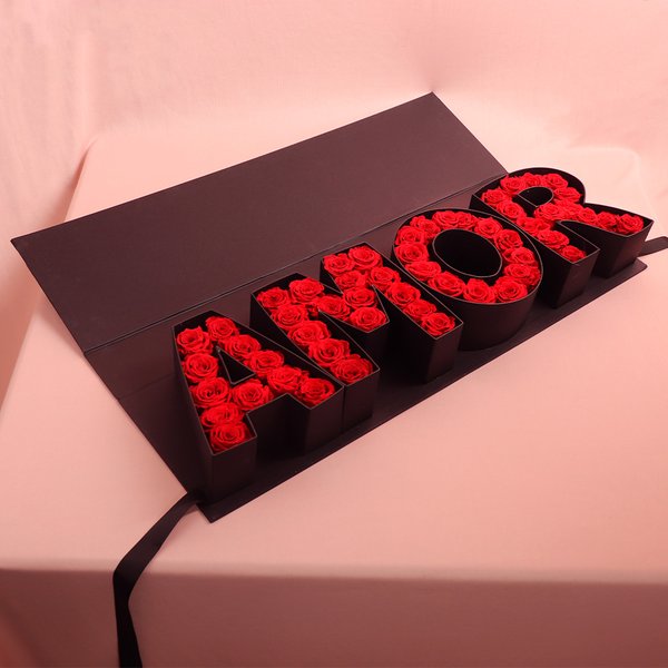 Caixa Surpresa Amor com Rosas Encantadas