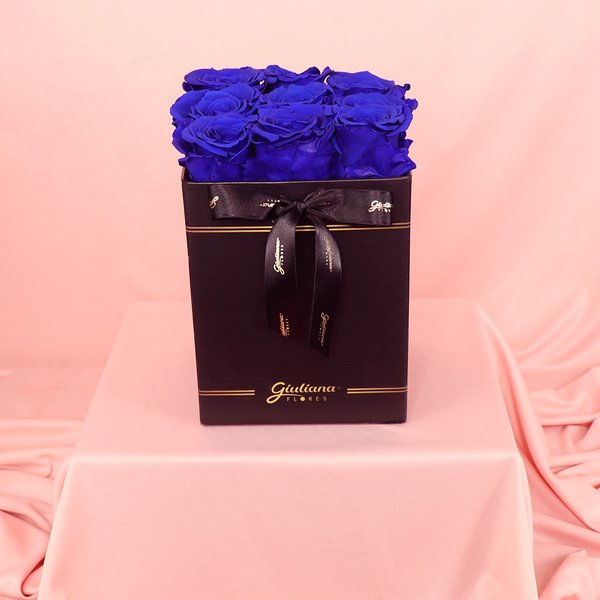 Box Preto com Rosas Encantadas Azuis