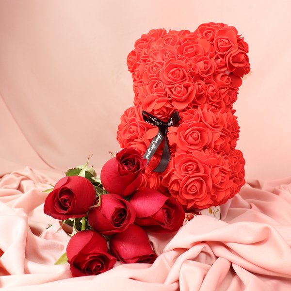 Urso Teddy e Buquê com 6 Rosas Vermelhas