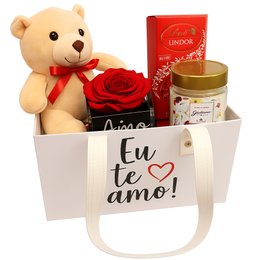 Imagem de Box Rosa Encantada Amo Você e Bombons Lindt e Vela Encontro Floral Giuliana Flores
