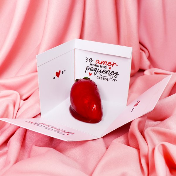Box Surpresa com Morango do Amor