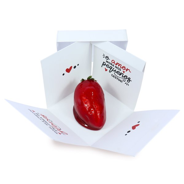 Box Surpresa com Morango do Amor