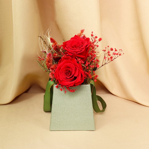 Mini Bag 2 Rosas Encantadas Vermelhas e Flores Secas