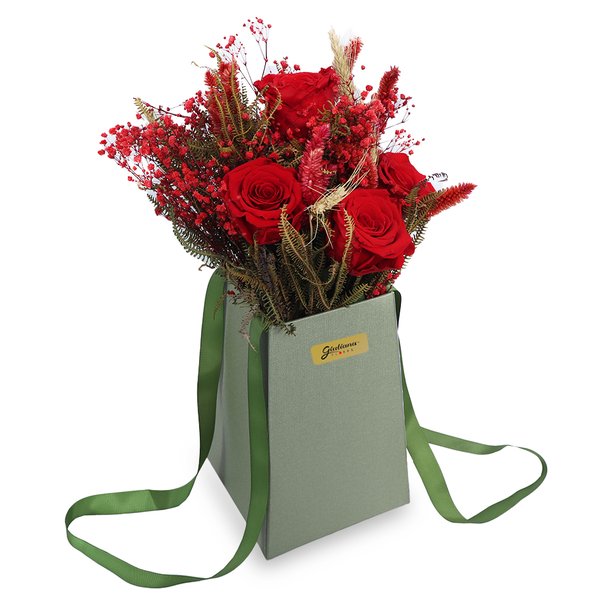 Formosura 4 Rosas Encantadas Vermelhas e Flores Secas