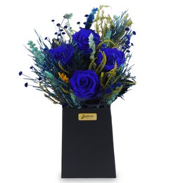 Imagem de Formosura 4 Rosas Encantadas Azuis e Flores Secas