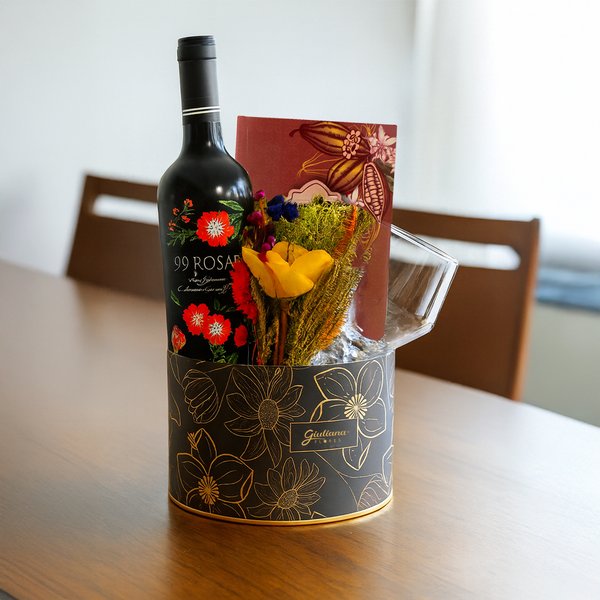 Box Luxo com Vinho Tinto 99 Rosas e Caixa de Bombons