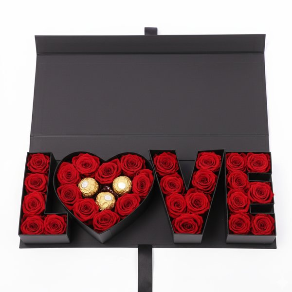 Caixa Love Luxo com Rosas Encantadas e Ferrero Rocher