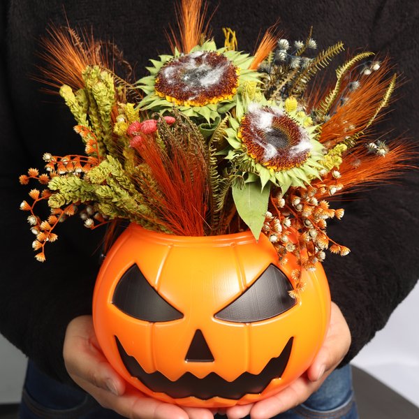 Arranjo de Halloween Flores na Abóbora