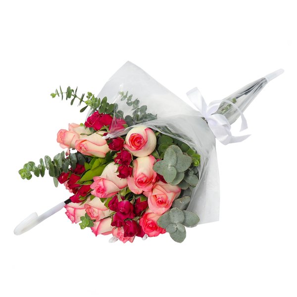 Buquê de Rosa Cor de Rosa e Mini Spray - Chuva de Flores