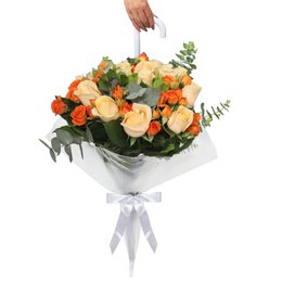 Imagem de Buquê de Rosa Champanhe e Mini Spray - Chuva de Flores