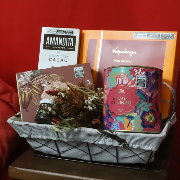 Cesta Nobre com Kopenhagen e Giuliana Flores