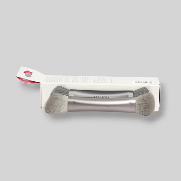 A Bela Rosa Encantada com Pincel e Esponja Boca Rosa